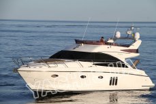 Общий внешний вид моторной яхты Принцесс 50 Общий внешний вид моторной яхты Принцесс 50 - Yachts.ua